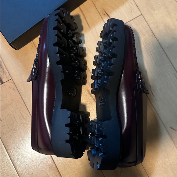 Women’s Whitney super lug Loafers - Picture 4 of 6